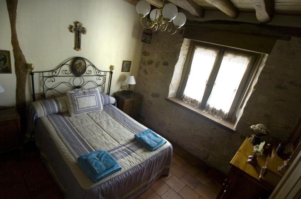 La Fuente Del Poval Casa de hóspedes Caballar Quarto foto